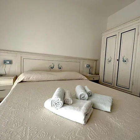 Locazione Turistica Senabrinu Rum i privatbostad